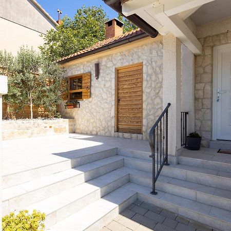 Apartment Iva Vrana  Exterior photo